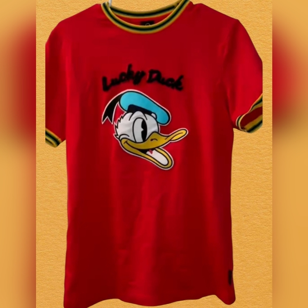 Disney X Forever 21 Short Sleeve Tee with Donald Duck Size Small